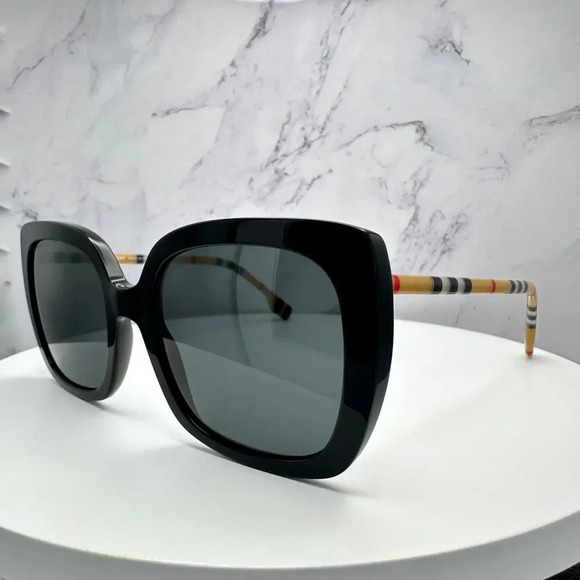 Burberry Sunglasses Black Square Cat Eye Checkered Arm Italy Authentic 54-20-140 - Picture 16 of 16